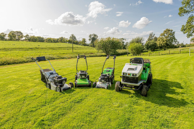5 Essential Tips for Buying Commercial Green Landscaping Equipment